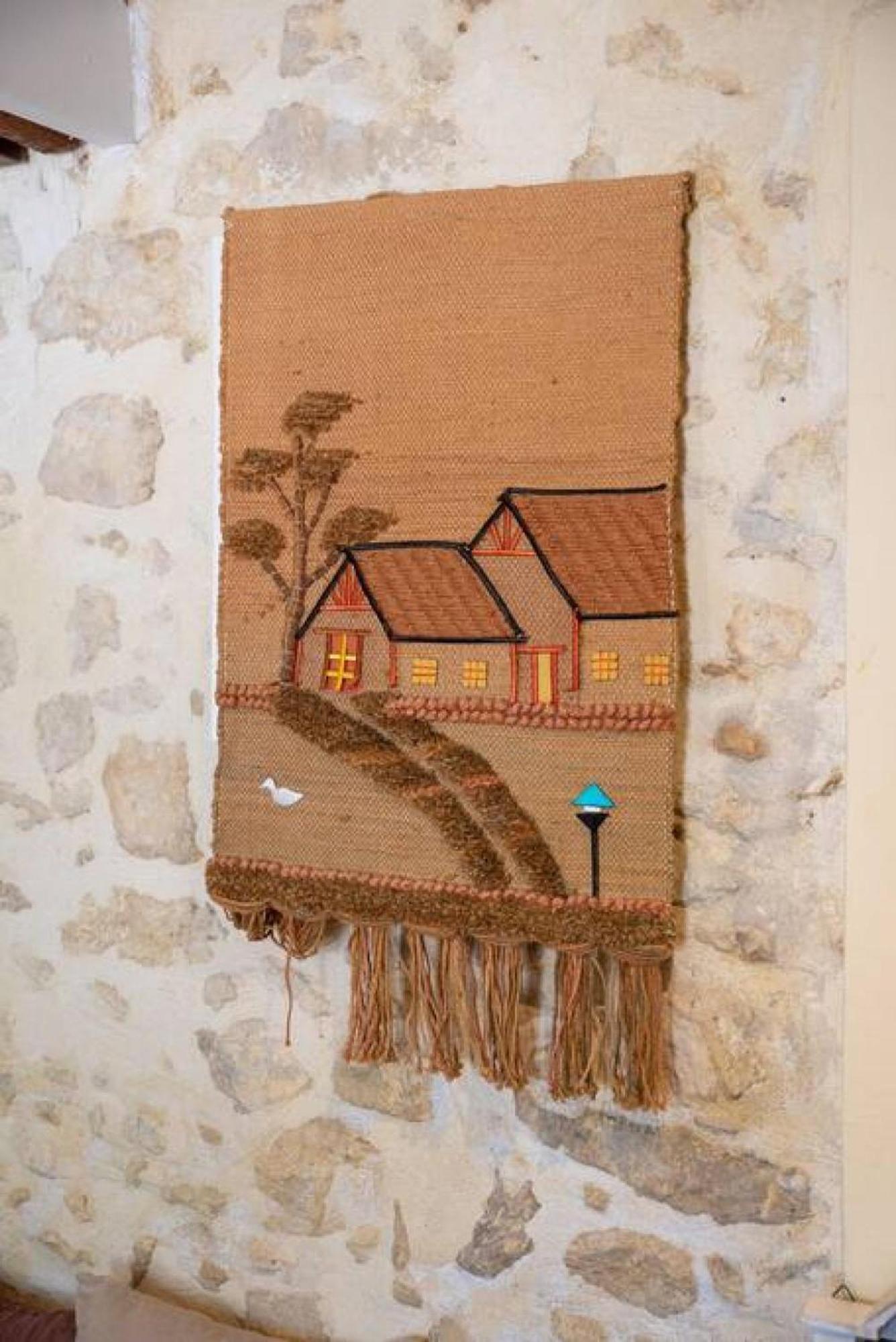 Village Little House At Roustika Bagian luar foto