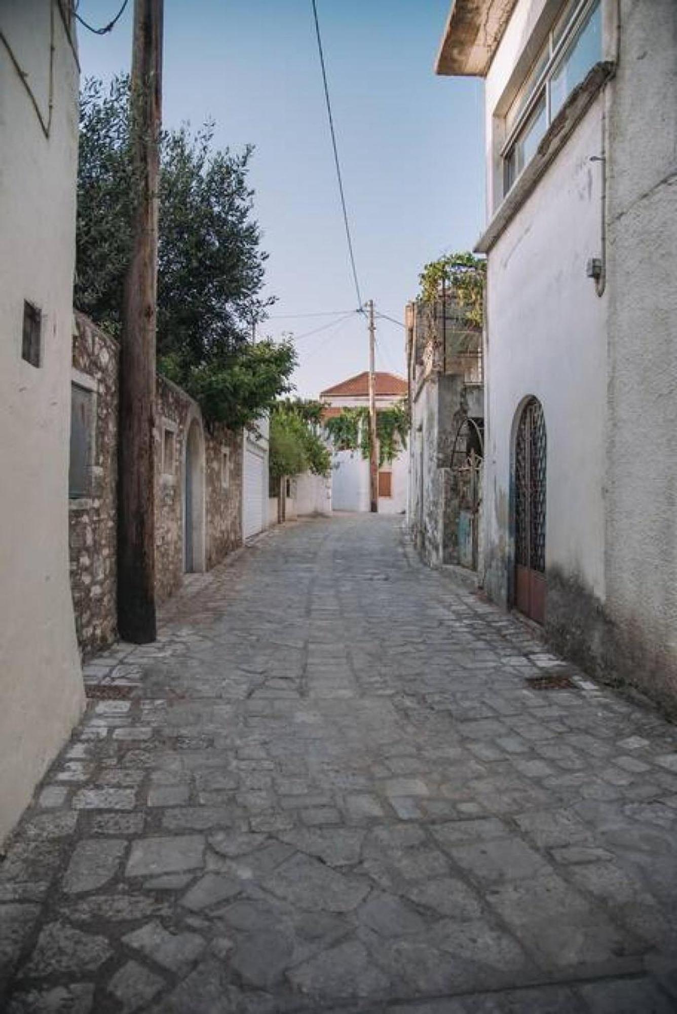 Village Little House At Roustika Bagian luar foto
