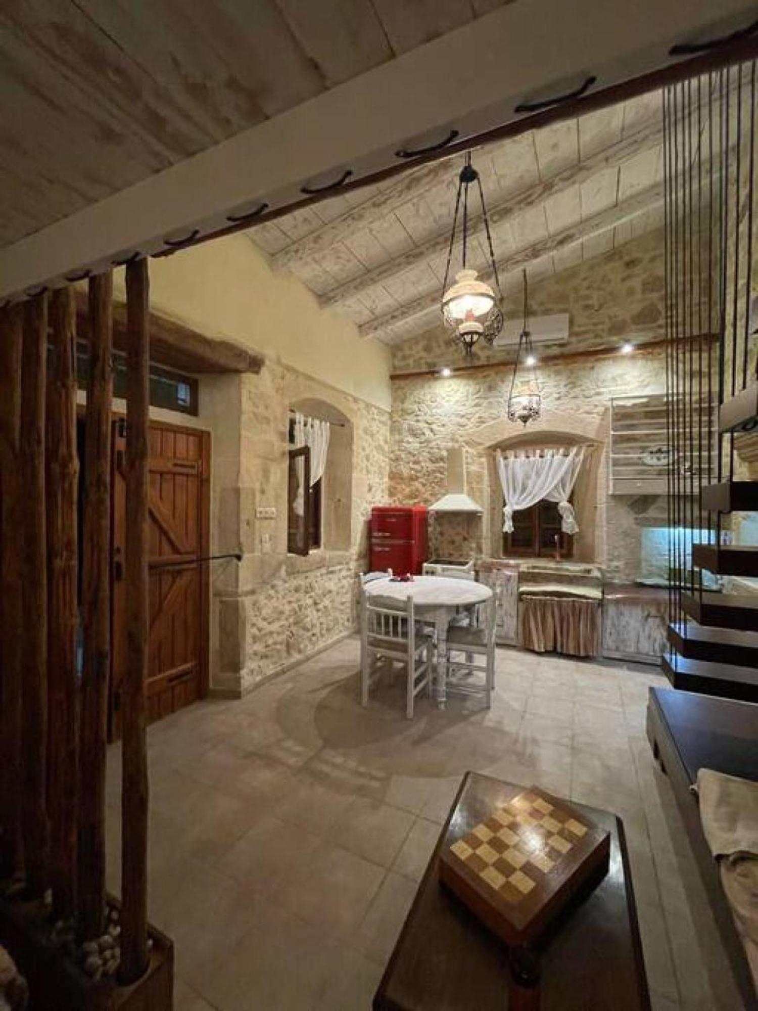 Village Little House At Roustika Bagian luar foto