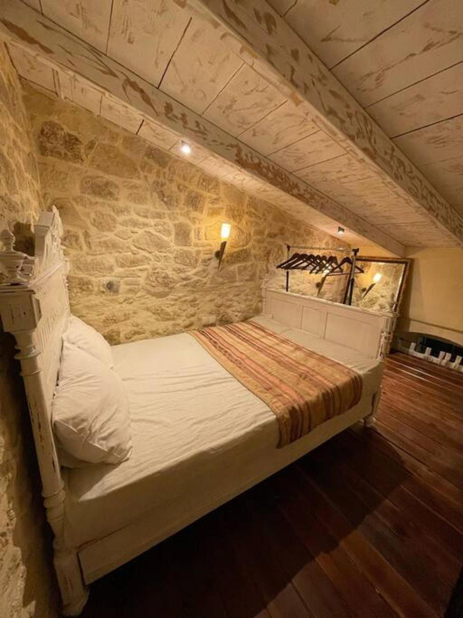 Village Little House At Roustika Bagian luar foto
